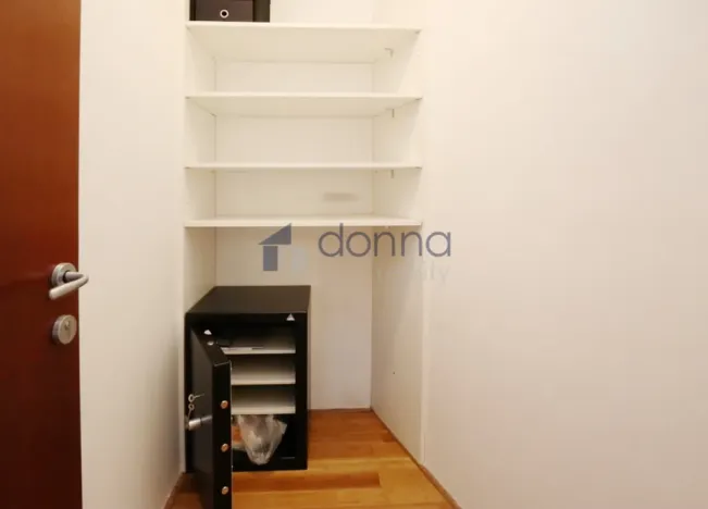 Pronájem bytu 2+kk, Praha, U Nikolajky, 82 m2