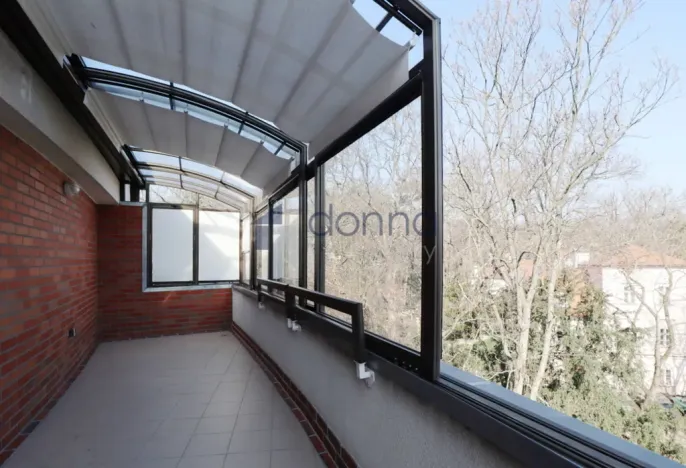 Pronájem bytu 2+kk, Praha, U Nikolajky, 82 m2