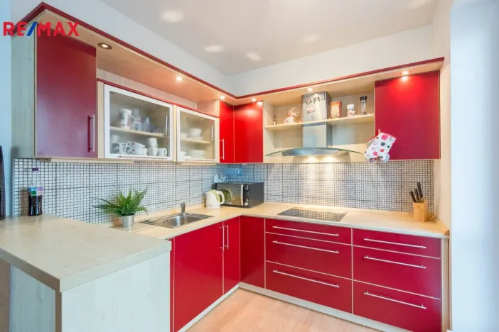 Pronájem bytu 3+kk, Hradec Králové - Nový Hradec Králové, Rybova, 72 m2