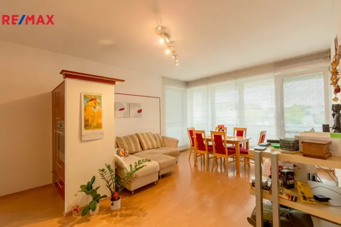 Pronájem bytu 3+kk, Hradec Králové - Nový Hradec Králové, Rybova, 72 m2