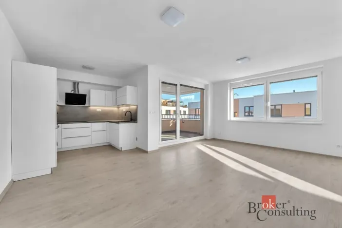 Pronájem bytu 2+kk, Hradec Králové - Třebeš, Pod Svahem, 64 m2