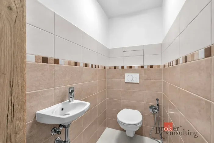 Pronájem bytu 2+kk, Hradec Králové - Třebeš, Pod Svahem, 64 m2