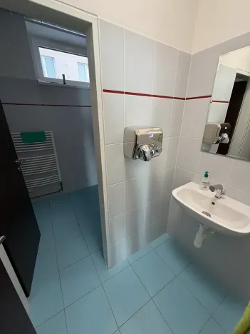 Pronájem kanceláře, Opava, Provaznická, 430 m2