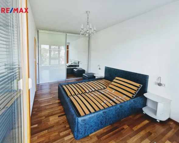 Pronájem bytu 4+kk, Praha - Hrdlořezy, Hrdlořezská, 99 m2