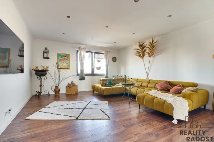 Prodej rodinného domu, Tísek, 208 m2