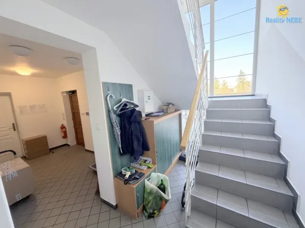 Pronájem kanceláře, Praha - Kunratice, Vídeňská, 390 m2