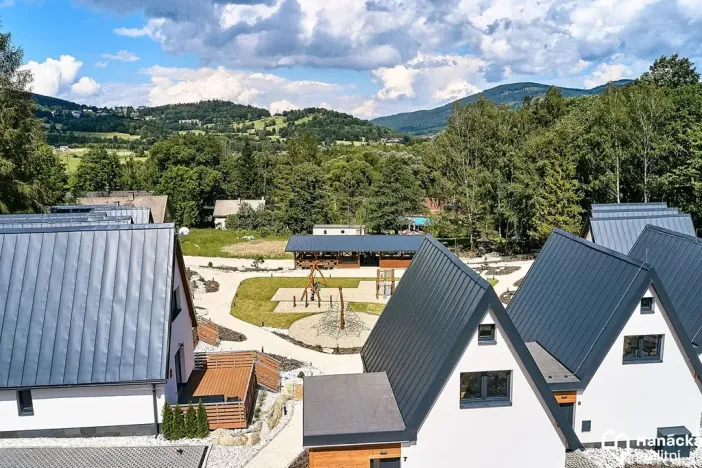 Prodej chaty, Lipová-lázně, 976 m2