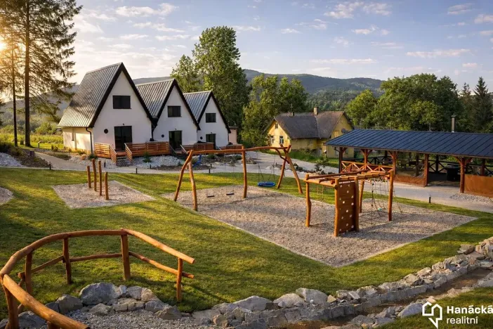 Prodej chaty, Lipová-lázně, 976 m2