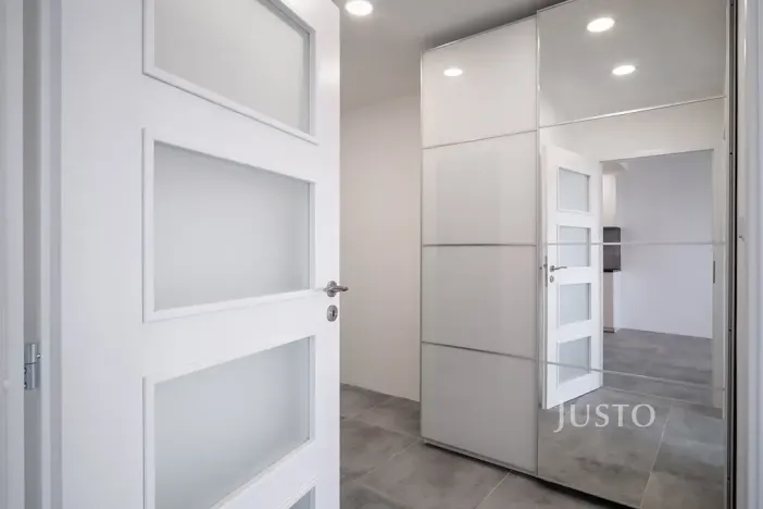 Pronájem bytu 2+kk, Praha - Komořany, Na Komořsku, 43 m2