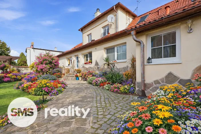 Prodej apartmánu, Štítary, 665 m2