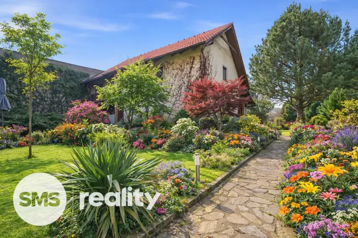 Prodej apartmánu, Štítary, 665 m2