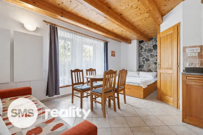 Prodej apartmánu, Štítary, 665 m2