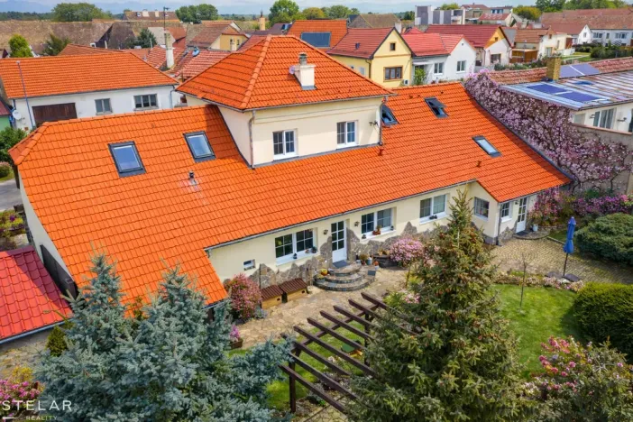Prodej apartmánu, Štítary, 665 m2