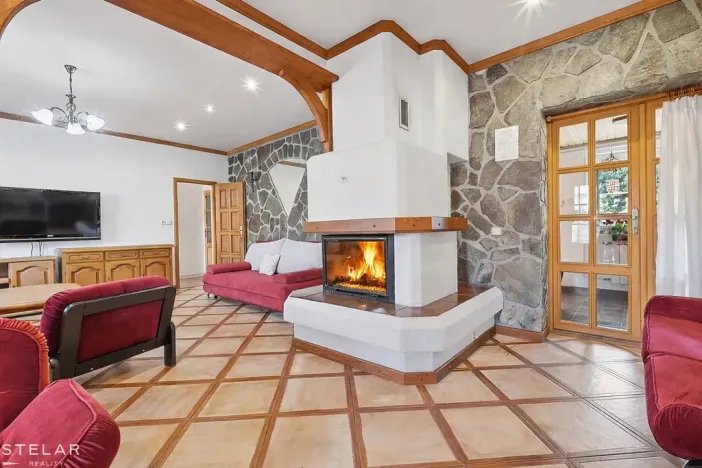 Prodej apartmánu, Štítary, 665 m2