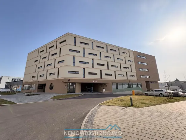 Pronájem bytu 2+kk, Znojmo, Kotkova, 53 m2