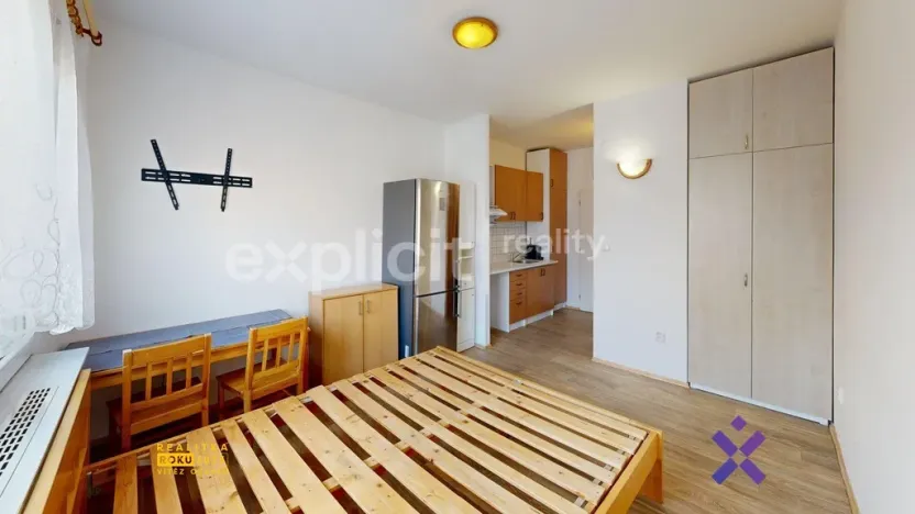Pronájem bytu 1+kk, Zlín, M. Knesla, 20 m2