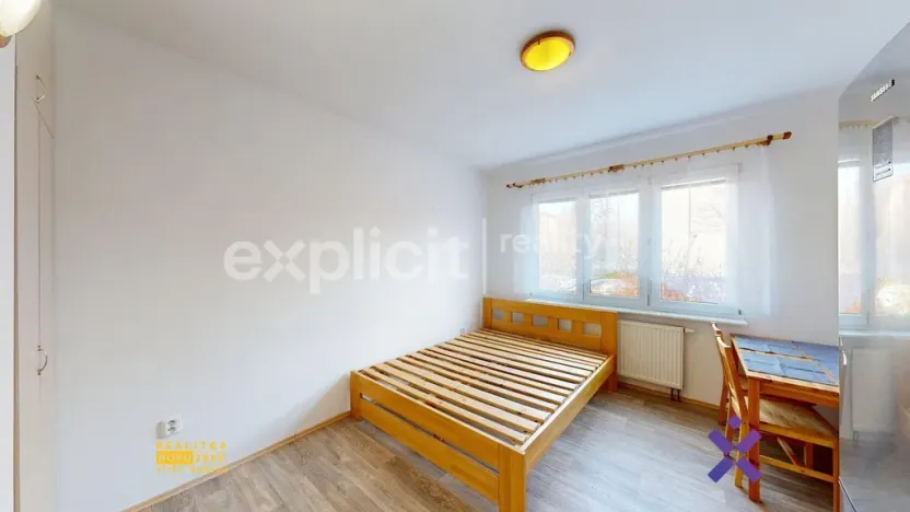 Pronájem bytu 1+kk, Zlín, M. Knesla, 20 m2