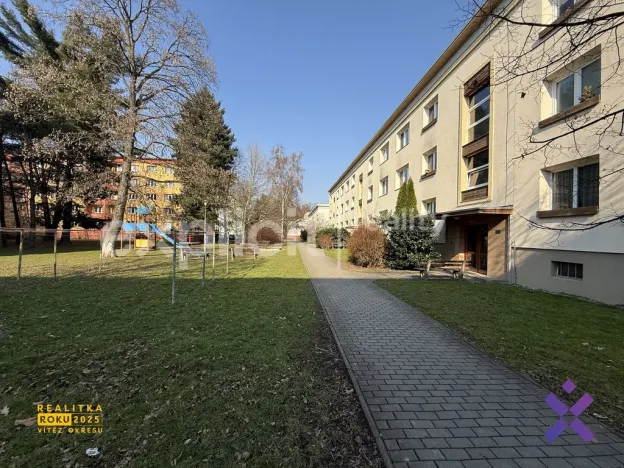 Pronájem bytu 1+kk, Zlín, M. Knesla, 20 m2