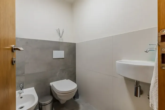 Pronájem bytu 5+kk, Praha - Podolí, Na hřebenech II, 172 m2