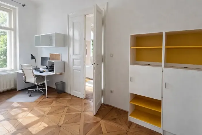 Pronájem kanceláře, Praha - Nové Město, Bolzanova, 80 m2