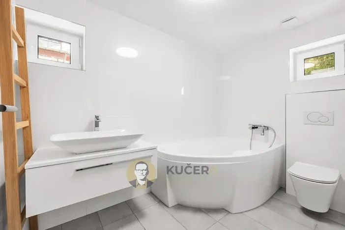 Prodej chaty, Štěchovice, 160 m2