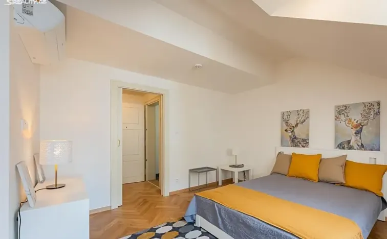 Pronájem bytu 1+kk, Praha - Staré Město, Kozí, 31 m2