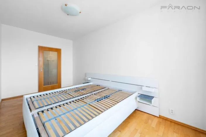 Pronájem bytu 3+kk, Praha - Stodůlky, Kodymova, 87 m2