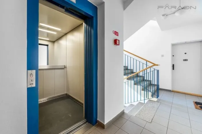 Pronájem bytu 3+kk, Praha - Stodůlky, Kodymova, 87 m2