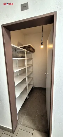 Pronájem bytu 2+kk, Praha - Žižkov, V kapslovně, 58 m2