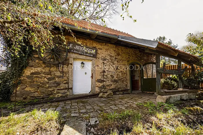 Prodej rodinného domu, Rohozná, 730 m2