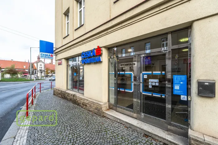 Pronájem obchodního prostoru, Praha - Zbraslav, Zbraslavské náměstí, 140 m2