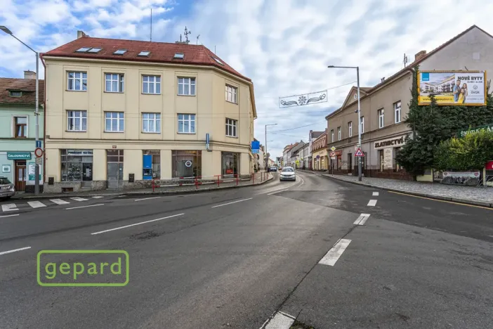 Pronájem obchodního prostoru, Praha - Zbraslav, Zbraslavské náměstí, 140 m2