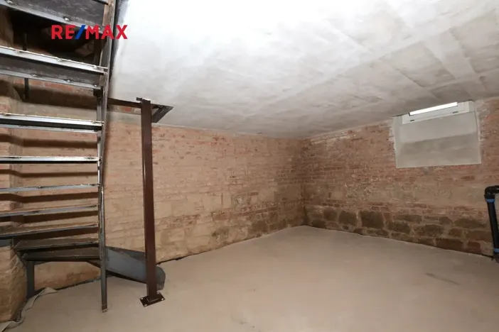 Pronájem obchodního prostoru, Plzeň, Slovanská, 41 m2