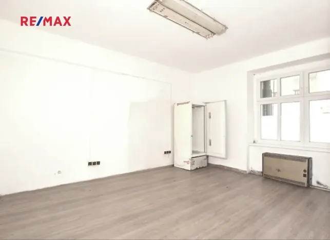 Pronájem obchodního prostoru, Plzeň, Koterovská, 100 m2