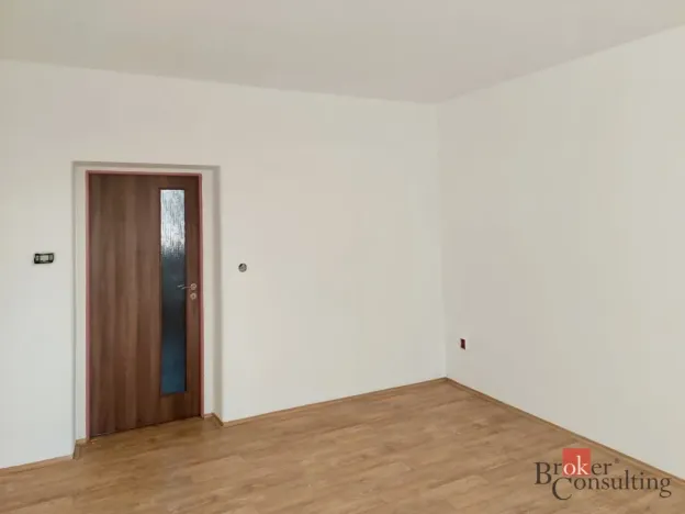 Pronájem bytu 1+1, Ostrava - Nová Ves, Zacpalova, 37 m2