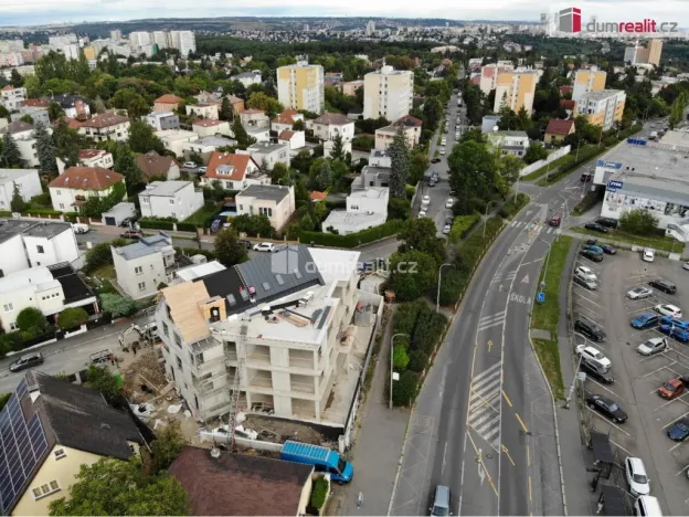 Pronájem obchodního prostoru, Praha, Štúrova, 132 m2