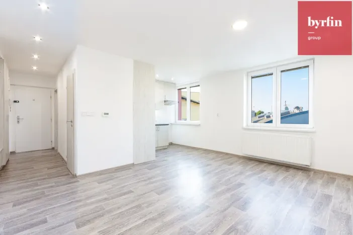 Pronájem bytu 2+kk, Opava, náměstí Osvoboditelů, 47 m2