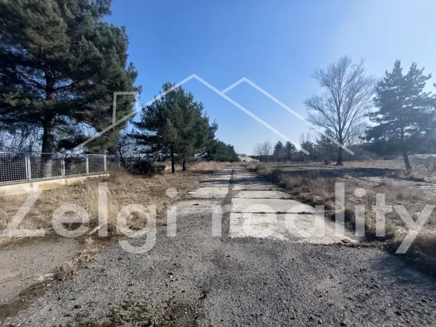 Pronájem výrobních prostor, Břeclav, 1920 m2