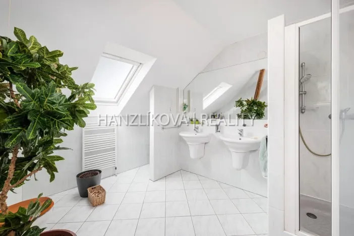 Prodej bytu 4+kk, České Budějovice - České Budějovice 6, M. Vydrové, 143 m2