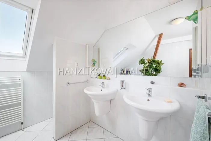 Prodej bytu 4+kk, České Budějovice - České Budějovice 6, M. Vydrové, 143 m2