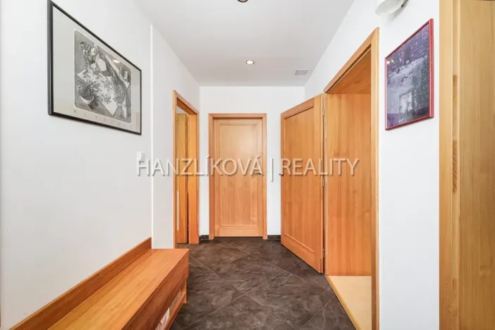 Prodej bytu 4+kk, České Budějovice - České Budějovice 6, M. Vydrové, 143 m2