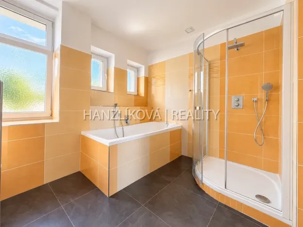 Prodej bytu 4+kk, České Budějovice - České Budějovice 6, M. Vydrové, 143 m2