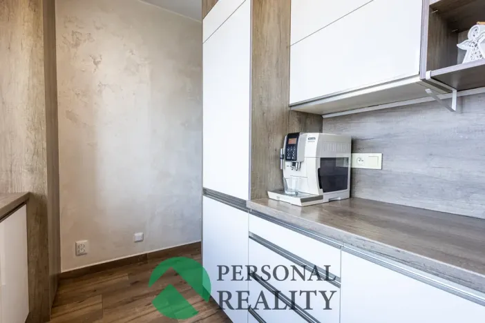 Prodej bytu 3+1, Zliv, Školní, 75 m2