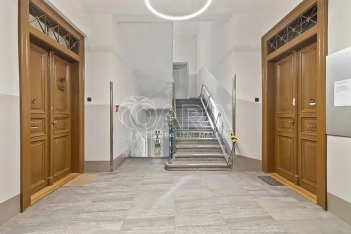 Prodej atypického bytu, Praha - Vinohrady, Mánesova, 45 m2