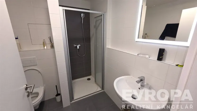 Pronájem bytu 1+kk, Pardubice - Pardubičky, Východní, 35 m2