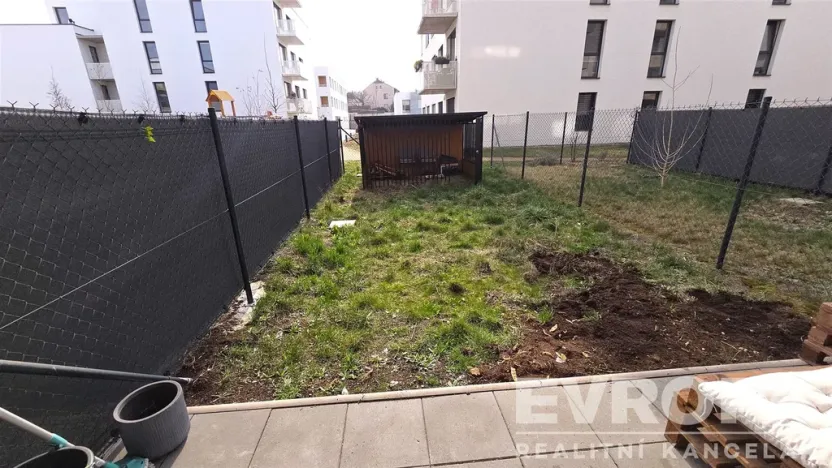 Pronájem bytu 1+kk, Pardubice - Pardubičky, Východní, 35 m2