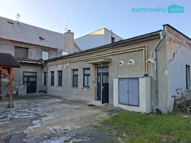 Pronájem restaurace, Žandov, Náměstí, 200 m2