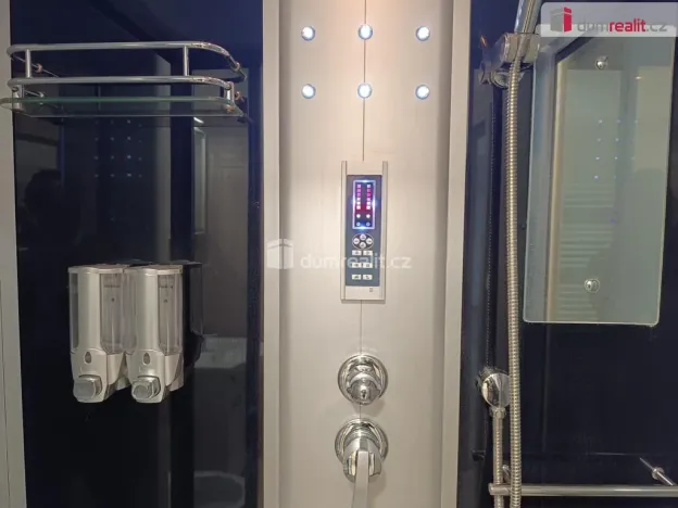 Pronájem bytu 1+kk, Děčín - Děčín I-Děčín, Karla Čapka, 30 m2