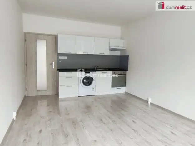 Pronájem bytu 1+kk, Děčín - Děčín I-Děčín, Karla Čapka, 30 m2