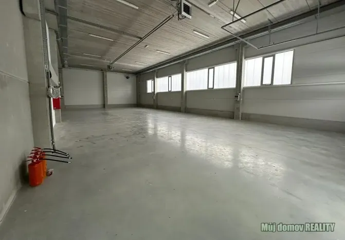 Pronájem výrobních prostor, Praha - Hostivař, K pérovně, 1100 m2